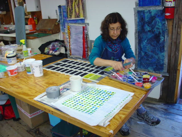
        We mixed pure pigments with a Textile base to create a palette on black.        